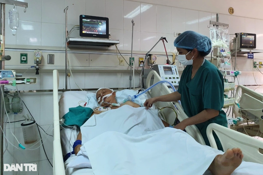 Bà Mây vẫn đang hôn mê tại phòng Hồi sức cấp cứu - bệnh viện Hữu nghị Việt Đức