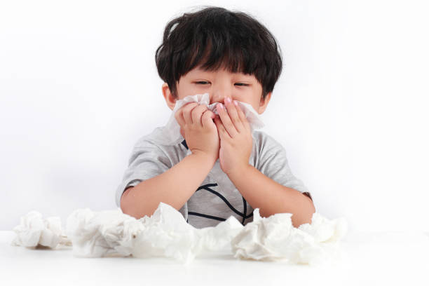 Trẻ bị cảm lạnh thường chảy nước mắt, nước mũi