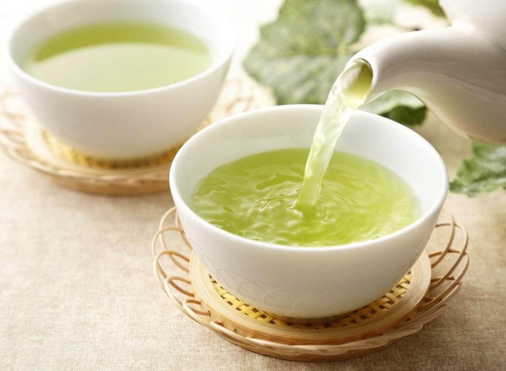 Uống nước trà xanh góp phần giúp giảm độ nhạy insulin