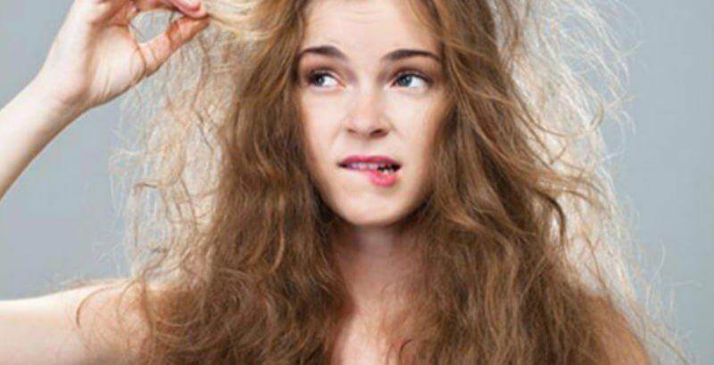 Tìm hiểu tóc khô xơ và mối liên quan với rụng tóc